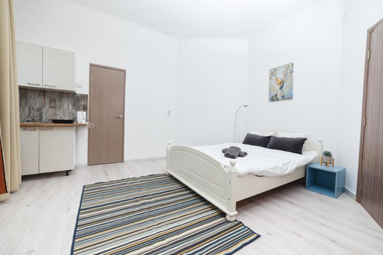 Color Apartments Franceza St Bucureşti Ngoại thất bức ảnh