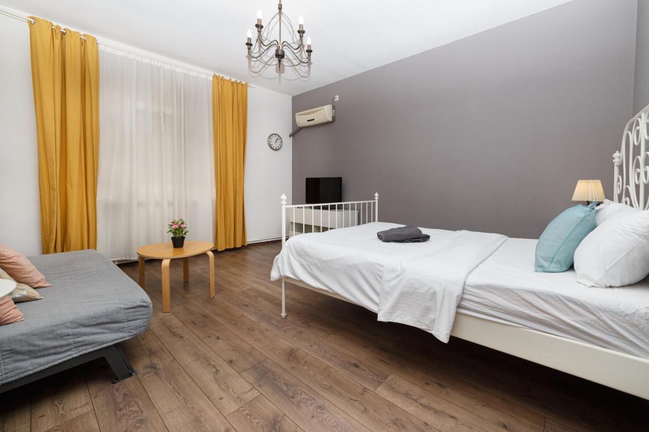 Color Apartments Franceza St Bucureşti Ngoại thất bức ảnh