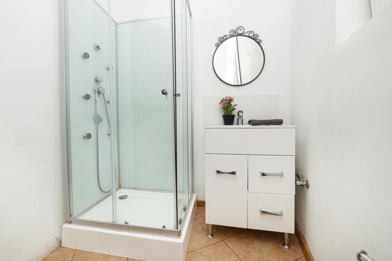 Color Apartments Franceza St Bucureşti Ngoại thất bức ảnh