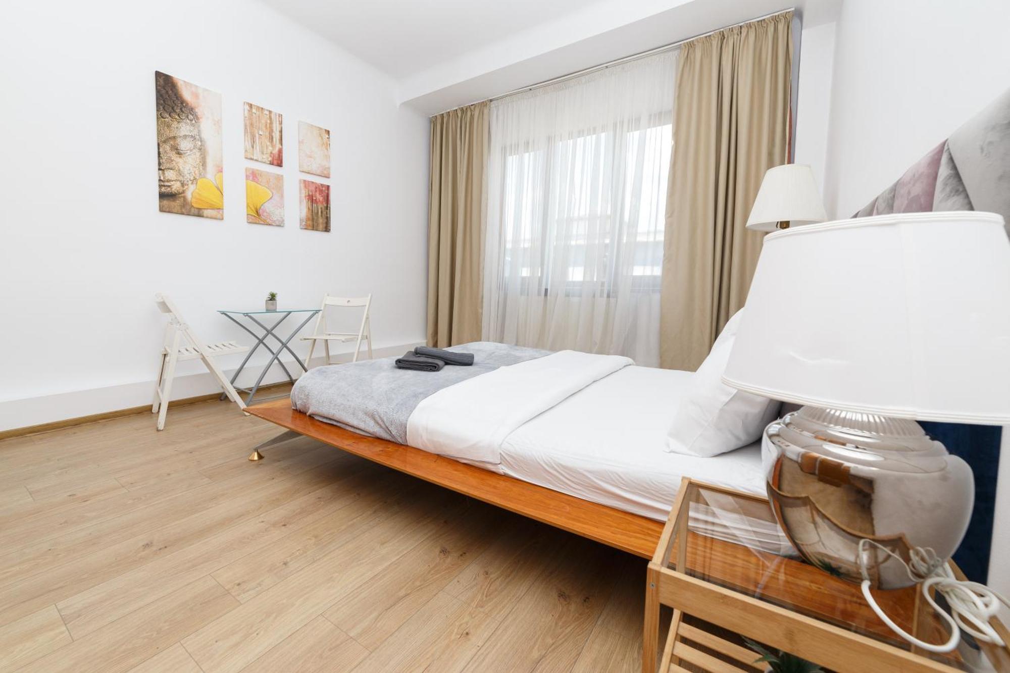 Color Apartments Franceza St Bucureşti Ngoại thất bức ảnh