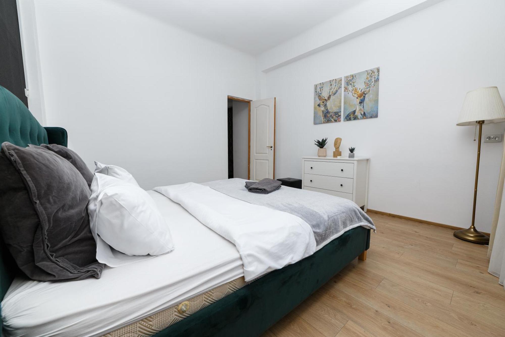 Color Apartments Franceza St Bucureşti Ngoại thất bức ảnh