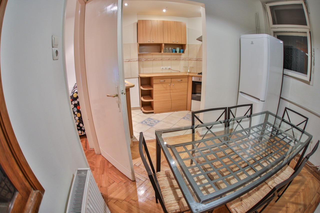 Color Apartments Franceza St Bucureşti Ngoại thất bức ảnh