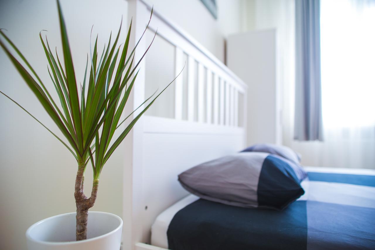 Color Apartments Franceza St Bucureşti Ngoại thất bức ảnh