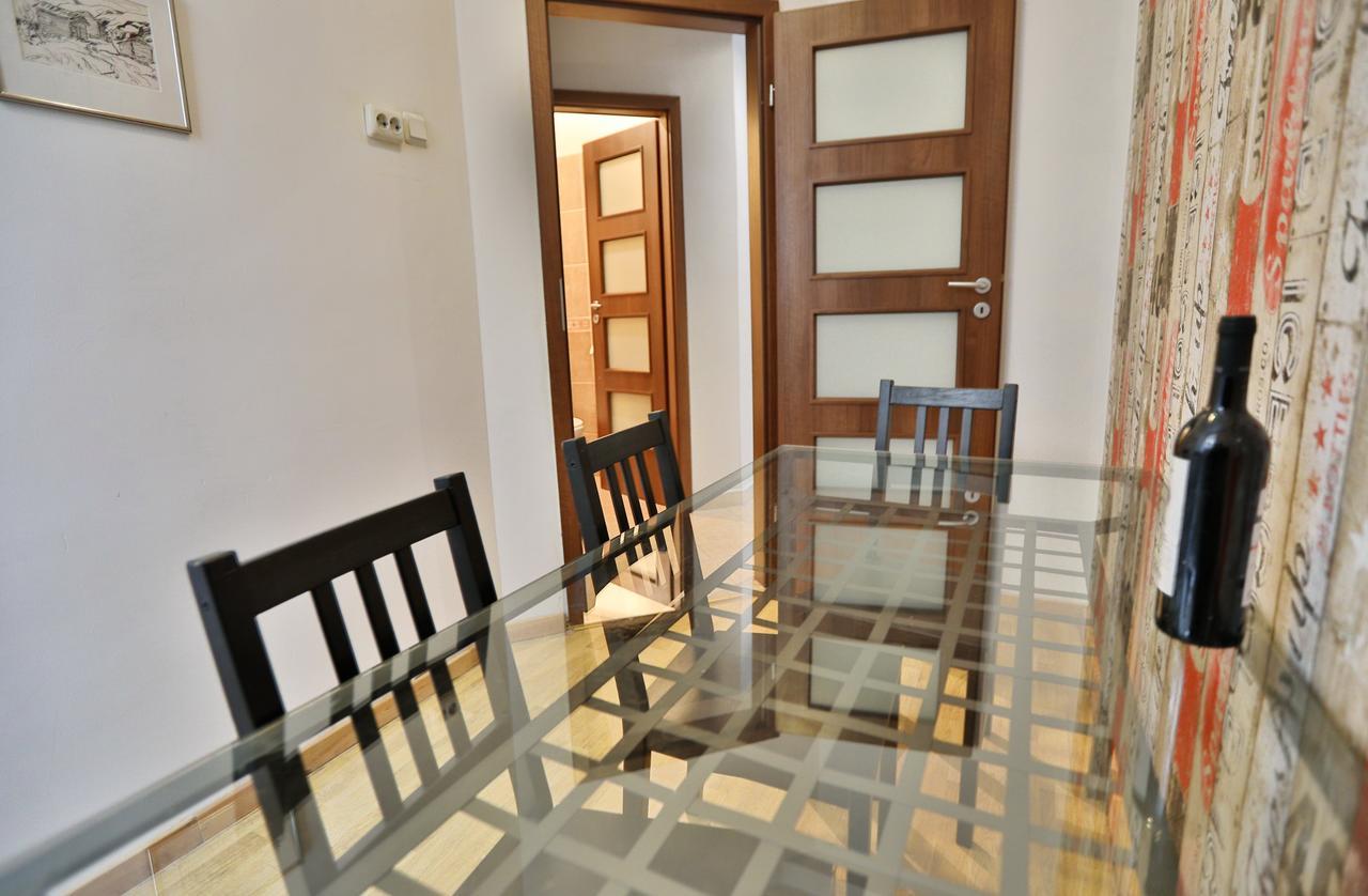 Color Apartments Franceza St Bucureşti Ngoại thất bức ảnh