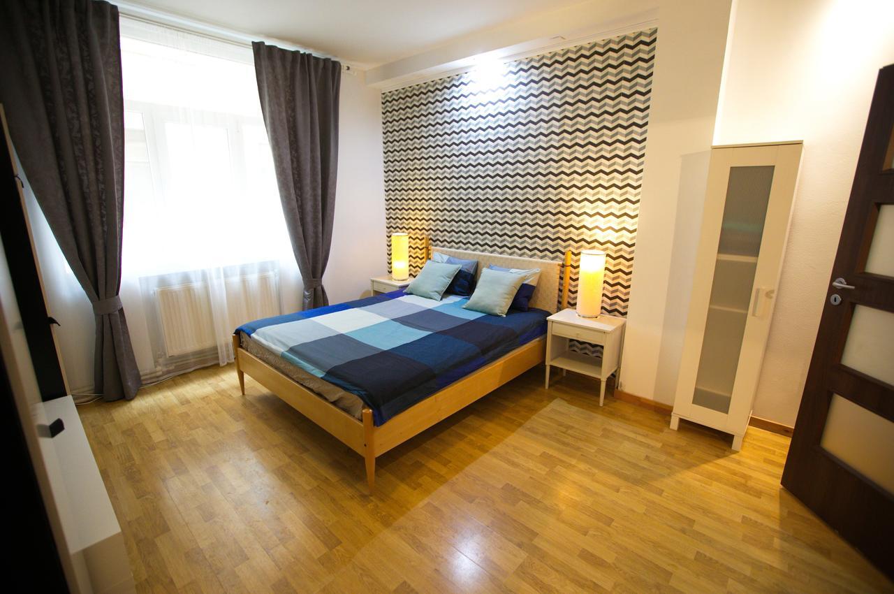 Color Apartments Franceza St Bucureşti Ngoại thất bức ảnh